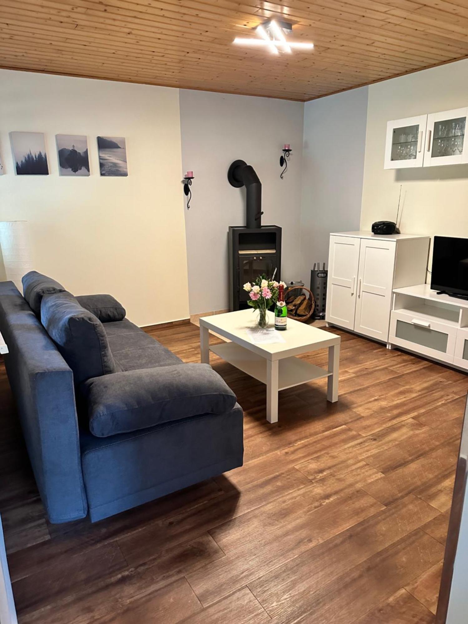 Bungalow Am Dobbertiner See 外观 照片